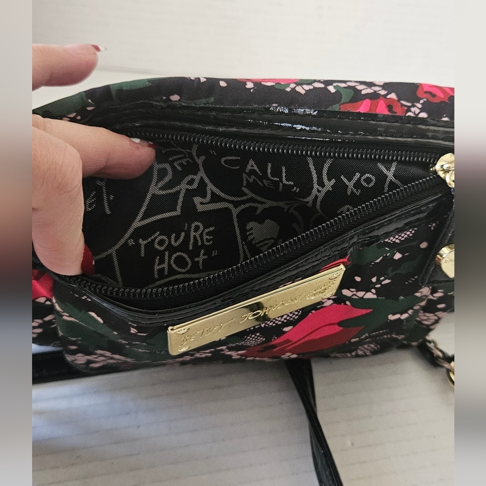 Betsey Johnson‎ black and red floral mini crossbody bag - Picture 9 of 9